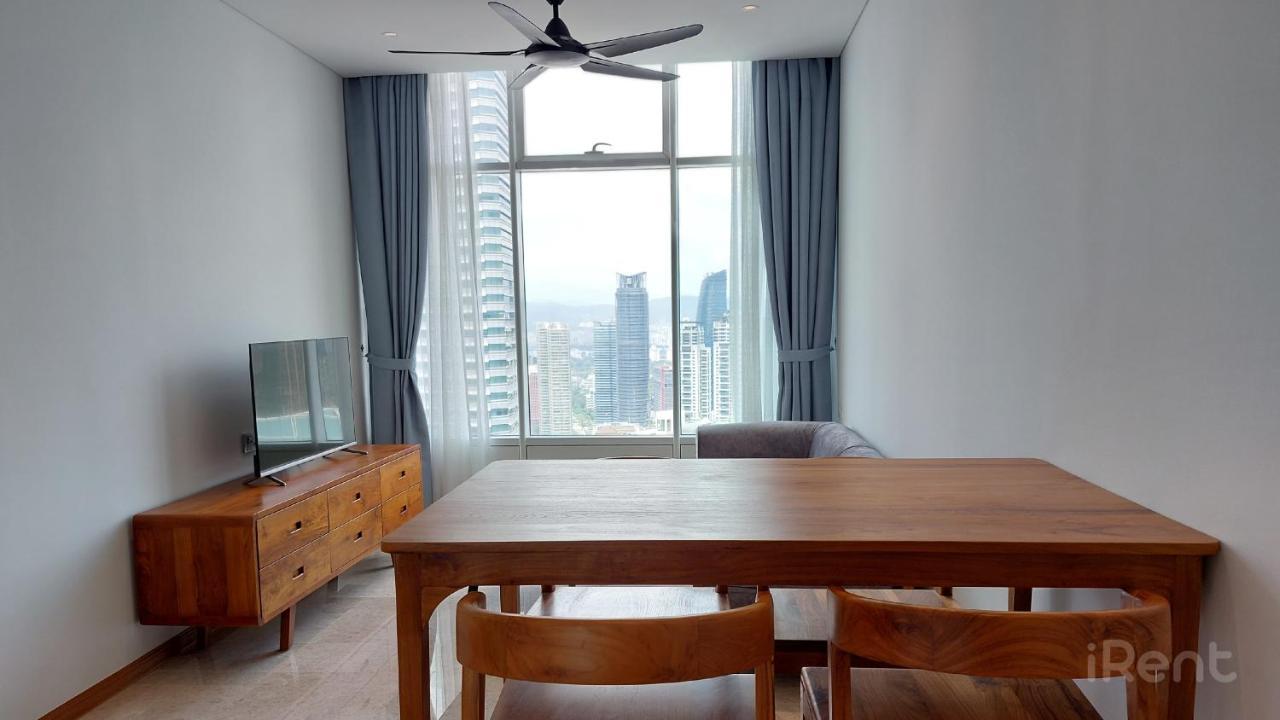 Sky Suites With Klcc Twin Tower View By Irent365 Kuala Lumpur Eksteriør bilde